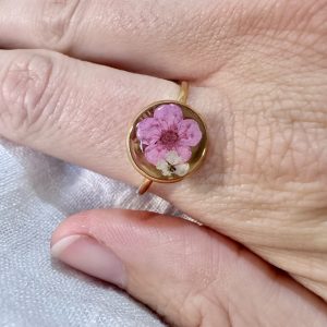 Gold Ring With Pink And White Flowers