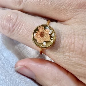 Gold Ring With Orange And White Flowers