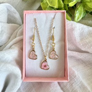 Gold Heart Shaped Earrings And Necklace Gift Set With Pink Flowers